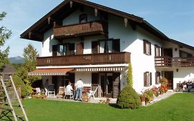 Haus Auracher